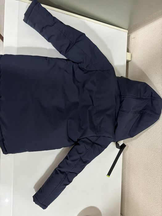 Продам детскую куртку