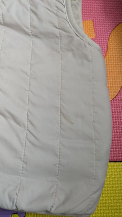 Vând vesta Zara,2 fete, crem,  mărimea 86