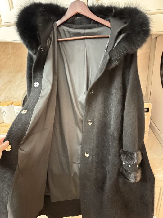 Черно палто универсален размер