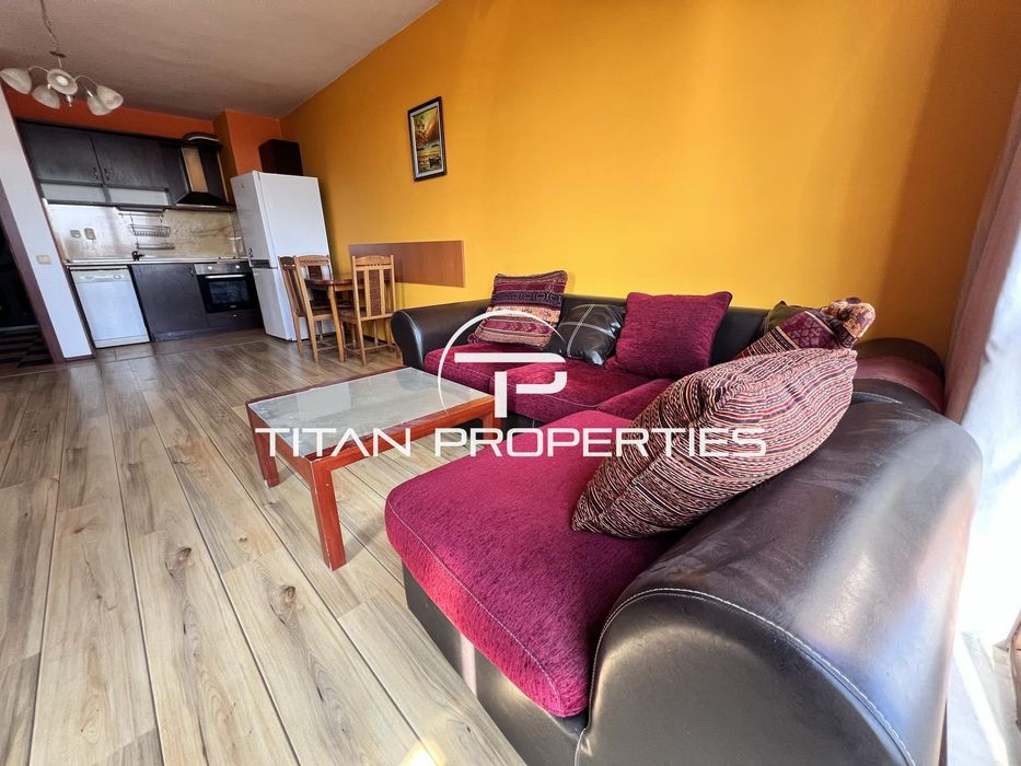 Дава се под наем Двустаен апартамент в Бургас, Център - 78 кв.м за 408 € - Снимка #3