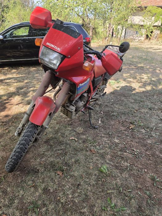 Honda NX  650  Dominator