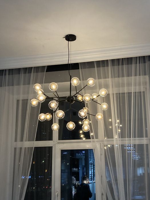 Продам люстру