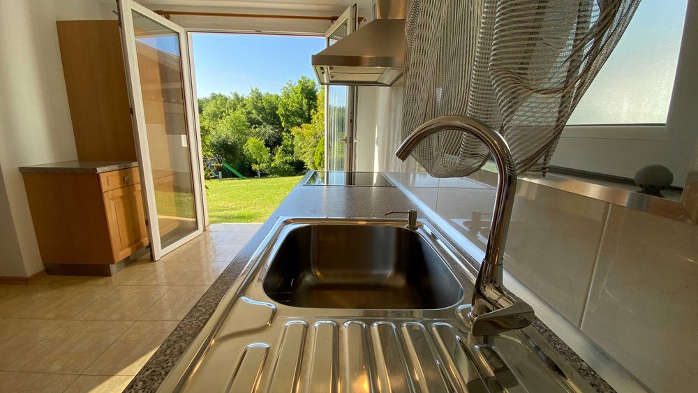 Вила Велика /8 места/ - на 10 плажа, за  10 минутки, до 10 километра