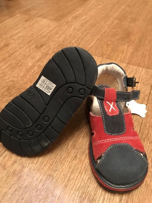 Сандали замшевые, НОВЫЕ,