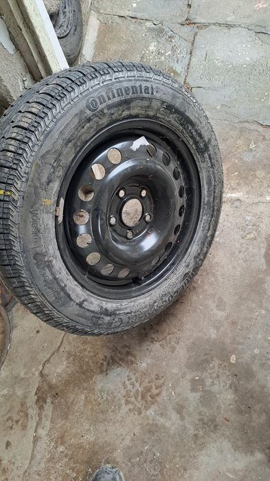 Продавам гуми с джанти