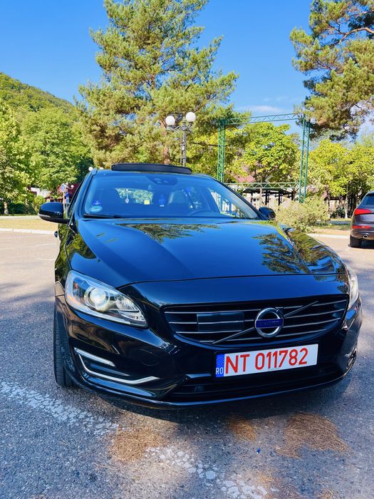 Vand volvo v60 d6 2.4 plug in hybrid 2014 cu 288 cp