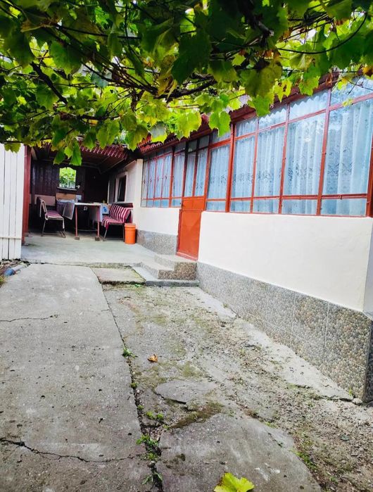 Vând casă în Tătărăști