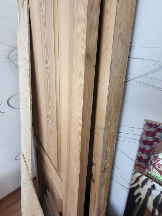 Продам дверь дешево