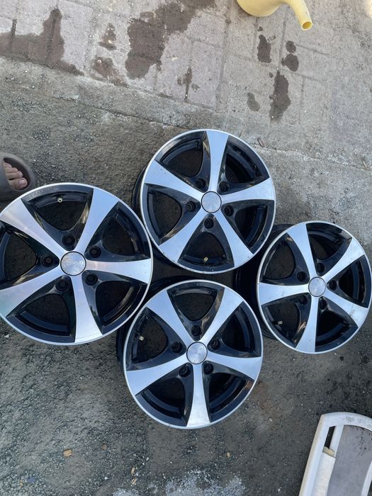 Продам диски r14 титановые, пять креплений.