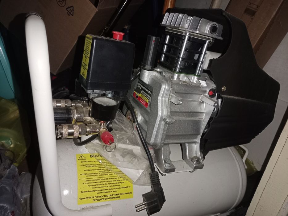 Компрессор.глубиный насос