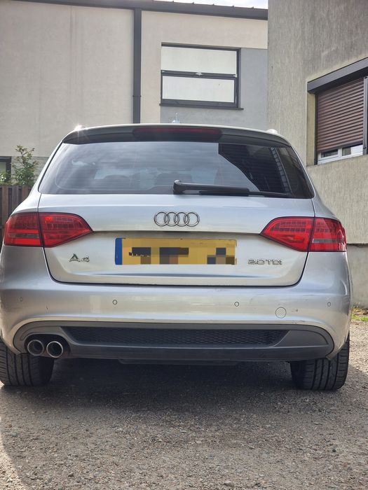Dezmembrez Audi A4 B8 2.0 CAGA