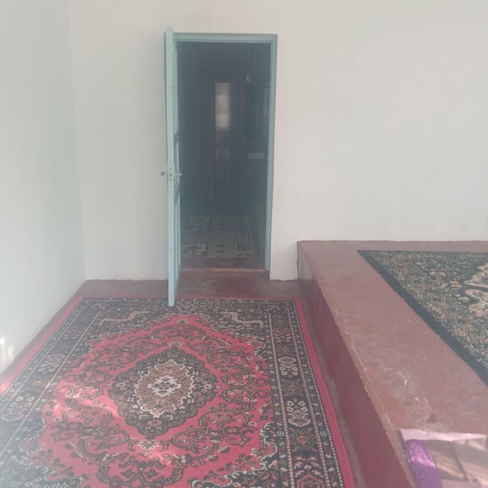 uchastka uy sotiladi