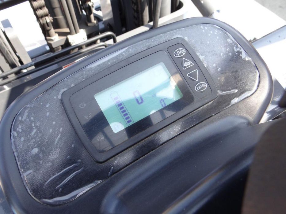 Вилочный погрузчик 3.5тонн