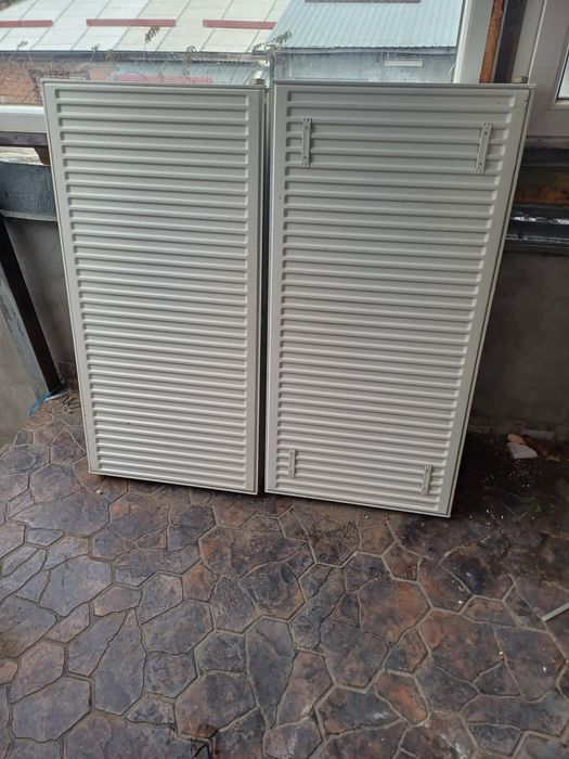 Vând calorifere noi și sh