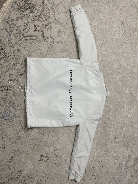 Осеняя куртка Bershka