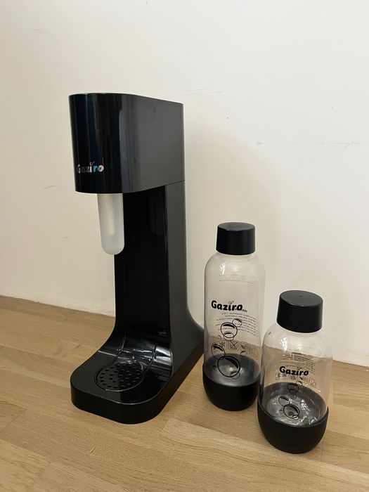 Уред за газирана вода Gaziro с две бутилки
