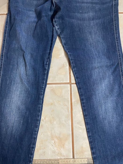 Мъжки сини дънки с дълъг крачол на Teodor.