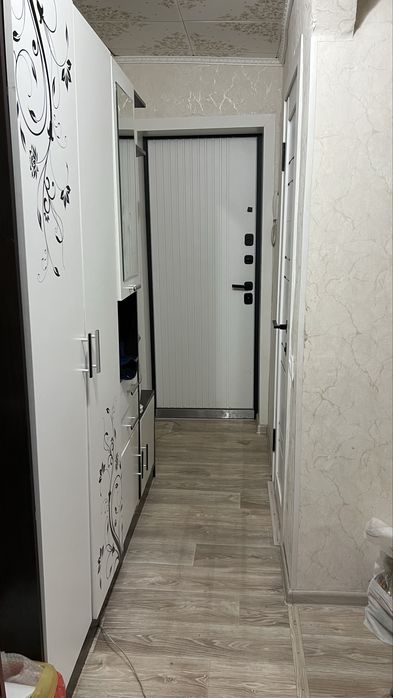 Продам 3 комнатую квартиру в центре