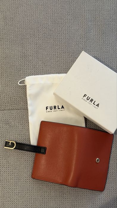 Портмоне Furla много запазено