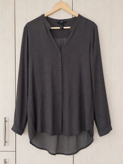 Cămașă H&M gri cu imprimeu discret, elegantă, mărimea S