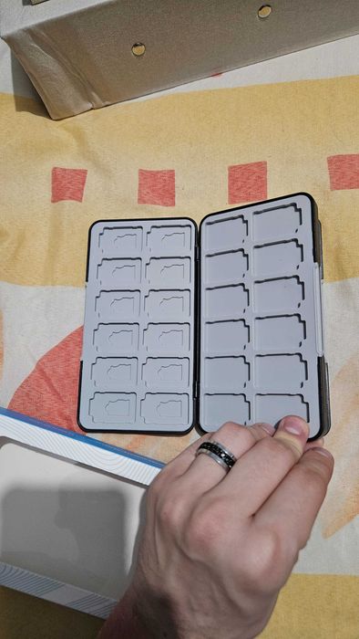 Carcasa Heiying depozitare jocuri Nintendo Switch