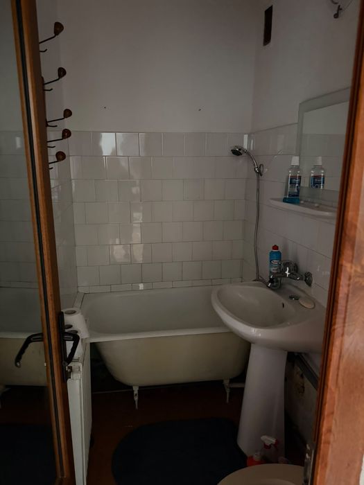 Apartament 2 camere  semidecomandat