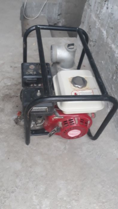 76 помпа сотилади