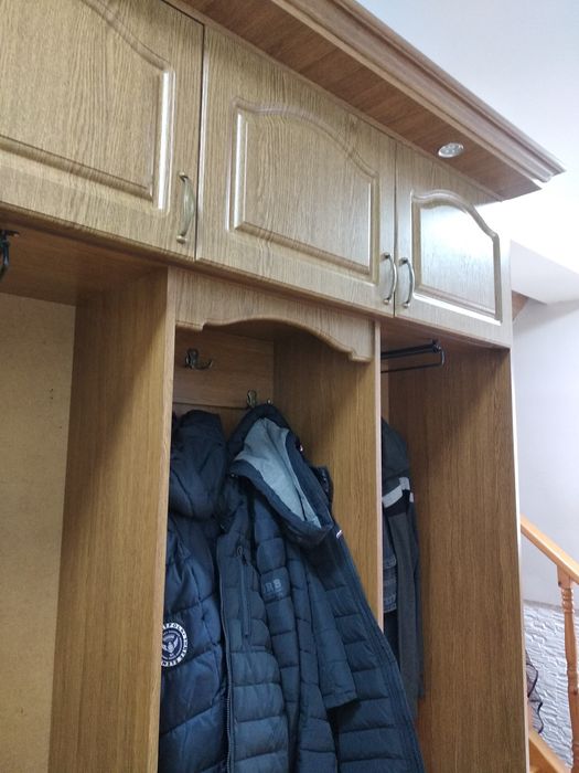 Продам вместительную прихожку