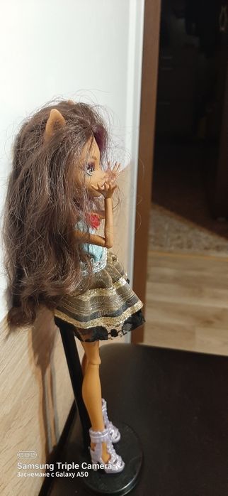 Монстър хай Клодин