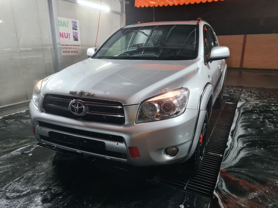 Dezmembrez Toyota Rav 4 2008 2.2 dcat 177