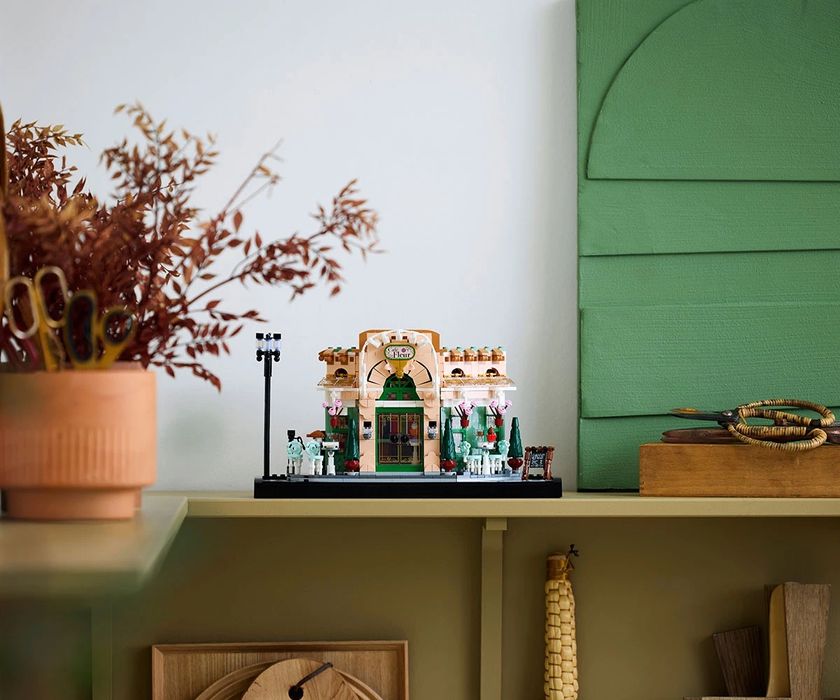 LEGO 10362 lego Icons - Френско кафене French Café