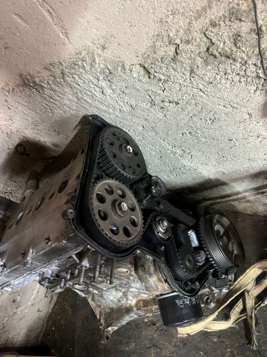 Продам мотор на приору 127 мотор