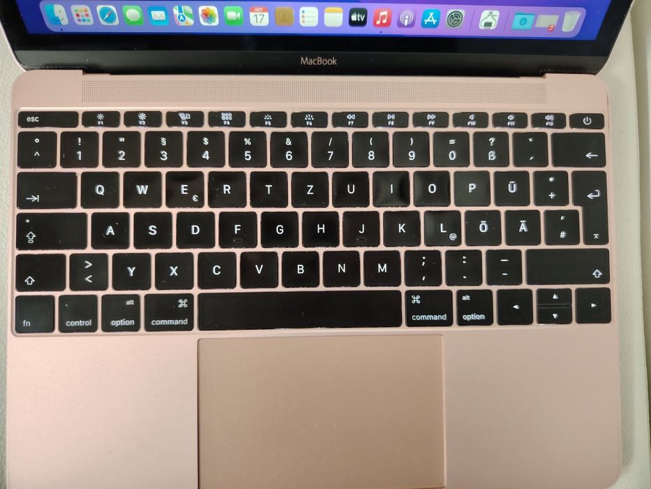 MacBook 9,1 256gb ssd 8gb ram m3 12” retina
