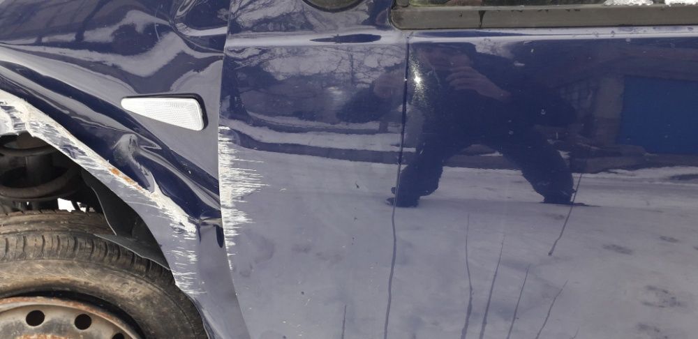 Врати дачия сандеро,капаци и всякакви други части