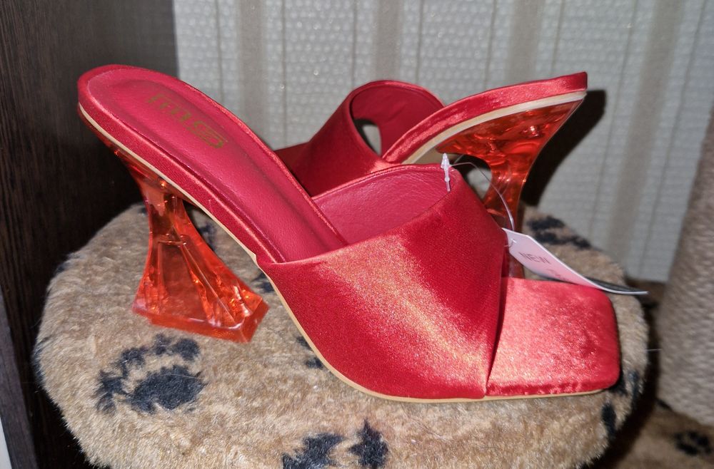 Туфли женские новые