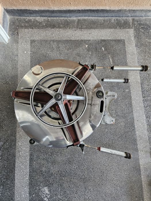 Продава се руска пералня, печка Раховец, партигрил