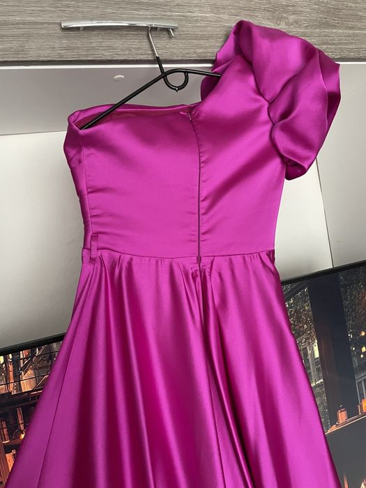 Rochie eleganta fucsia