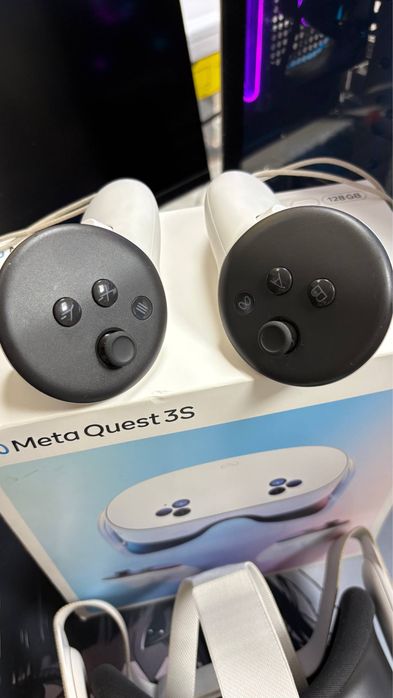 Виртуальные очки реальности Meta Quest 3S 128Gb