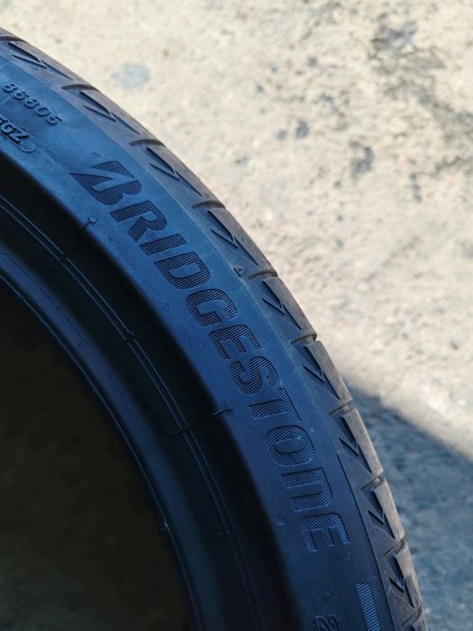 2 anvelope 255 40 20