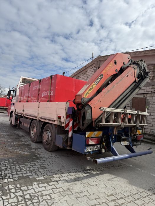 Inchiriez camion cu macara /hiab