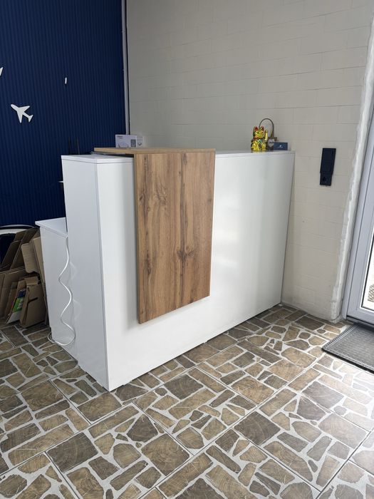 Ресепшн с тумбочкой  б/у (1 год в эксплотации)