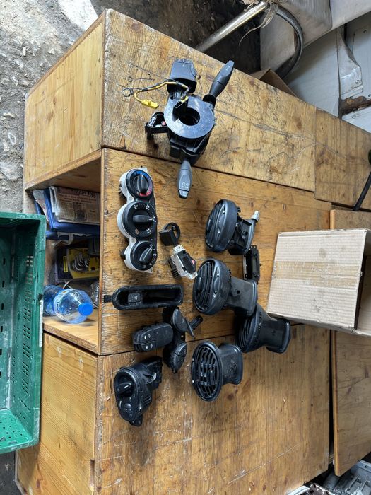 Интериор за Форд Фокус 98-04г.