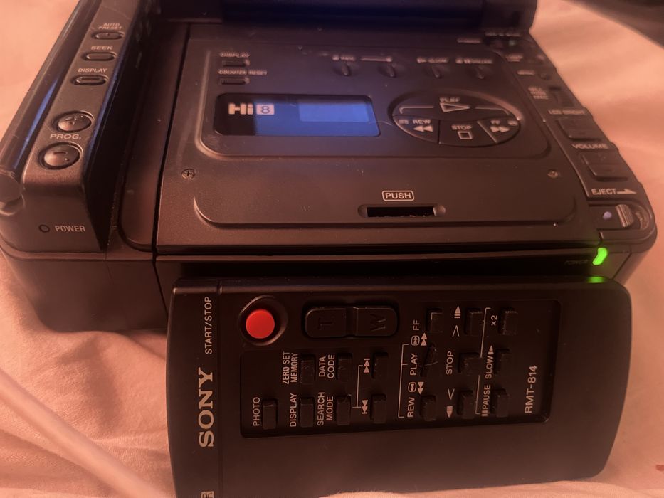 Sony walkman hi 8 cu tuner !