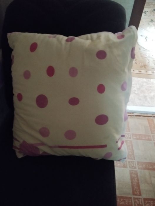 Продам две подушки