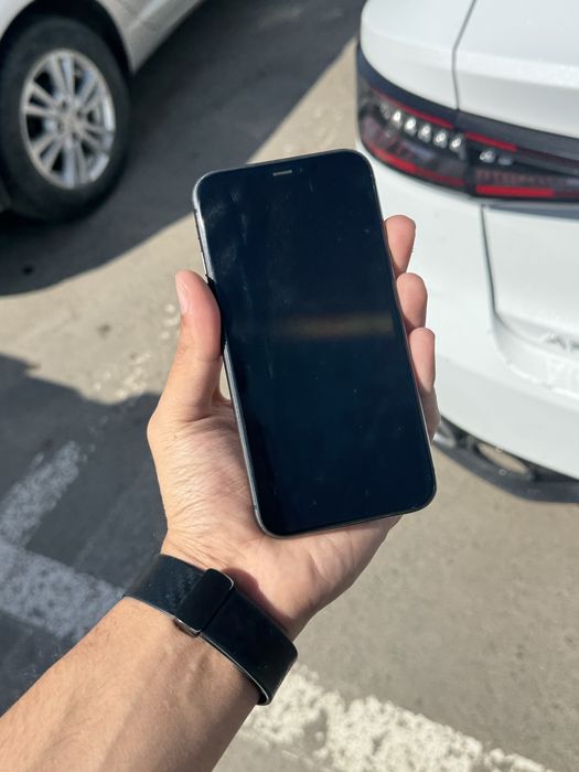 iPhone 11 64GB 100%