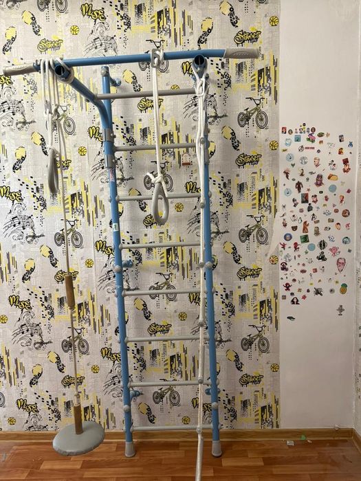 Шведская стенка турник лестница кольца качеля