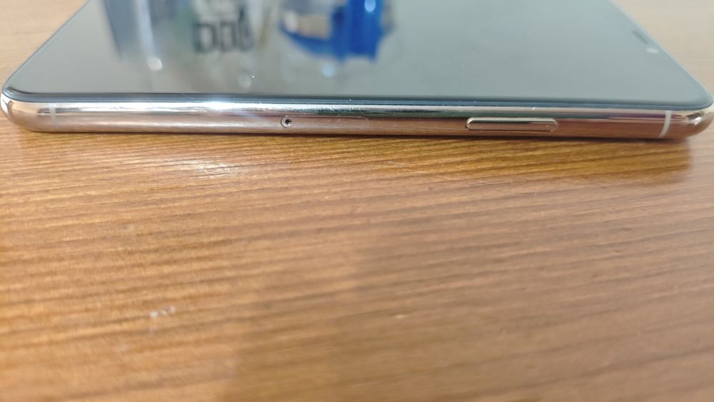 iPhone 11 pro 256gb gold