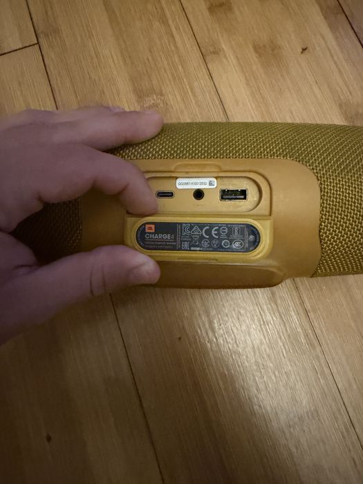 Boxa portabila JBL charge 4