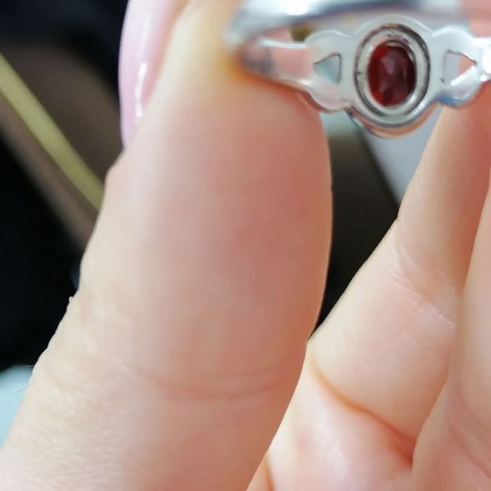 Inel din argint cu piatra naturala granat