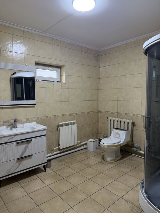 Продам полдома! В очень хорошем районе